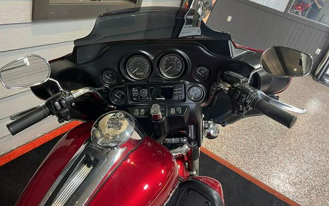 2013 Harley-Davidson® FLHTCU - Electra Glide® Ultra Classic®