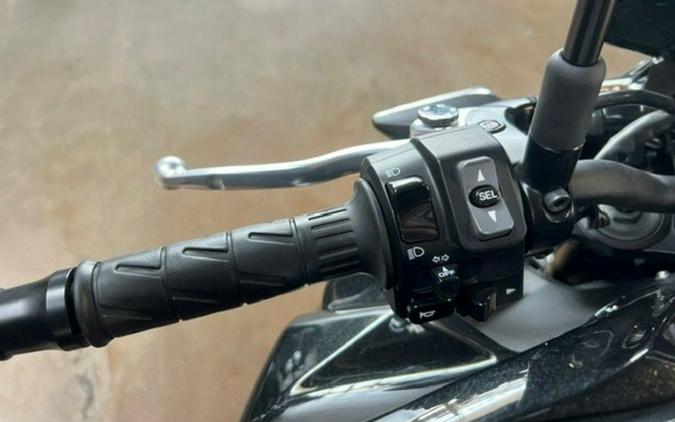2024 Kawasaki Z900 ABS Metallic Spark Black/Metallic Matte Dark