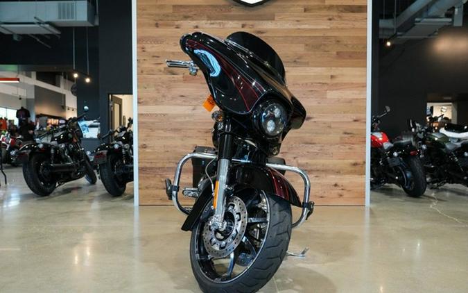 2011 Harley-Davidson Street Glide FLHXSE2 - CVO
