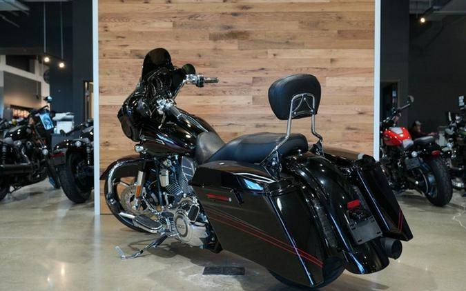 2011 Harley-Davidson Street Glide FLHXSE2 - CVO