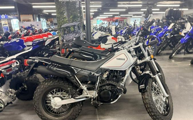 2027 Yamaha TW200