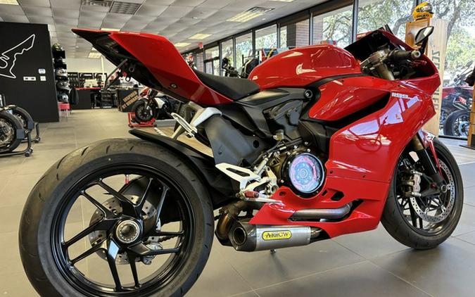 2014 Ducati Superbike 1199 Panigale