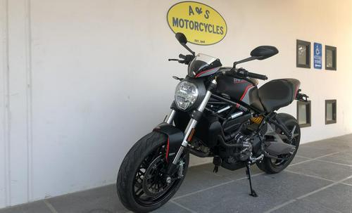 2020 Ducati Monster 821 Stealth Review (15 Fast Facts)