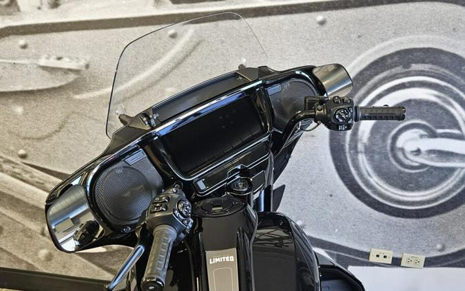 2026 Street Glide Limited FLHXL