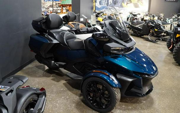 2024 Can-Am® Spyder RT Limited Dark Wheels