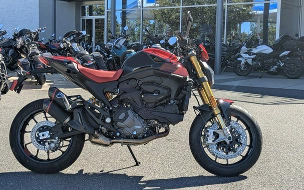 2025 Ducati Monster SP