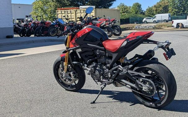 2025 Ducati Monster SP