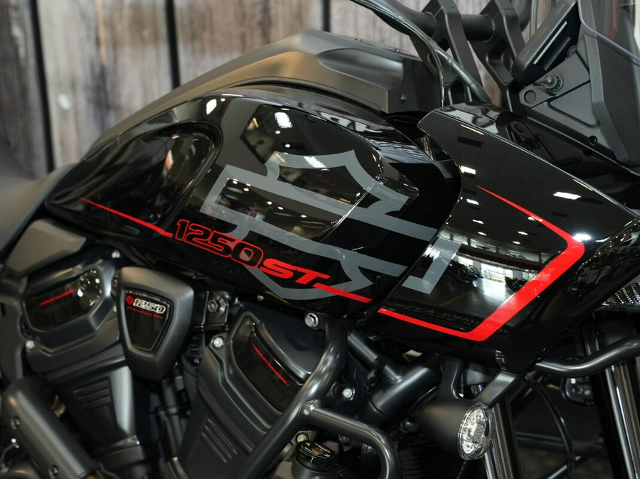 New 2025 Harley-Davidson Pan America 1250 ST Adventure Touring RA1250ST Motorcycle For Sale In Raleigh, North Carolina