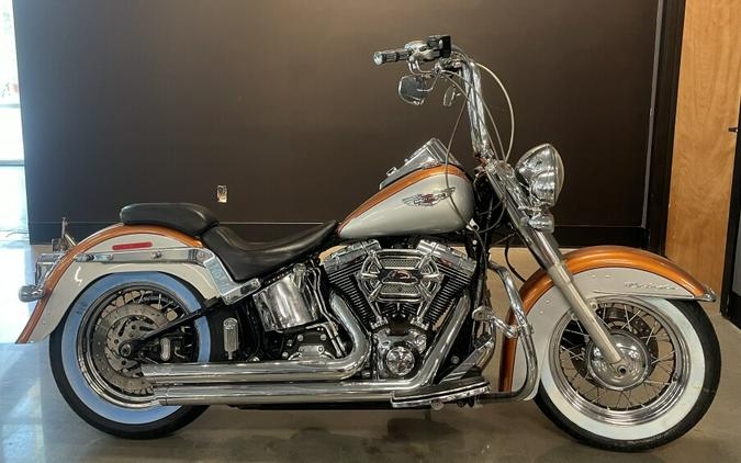 2014 Harley-Davidson® Softail® Deluxe Two-Tone Amber Whiskey/Brilliant Silver