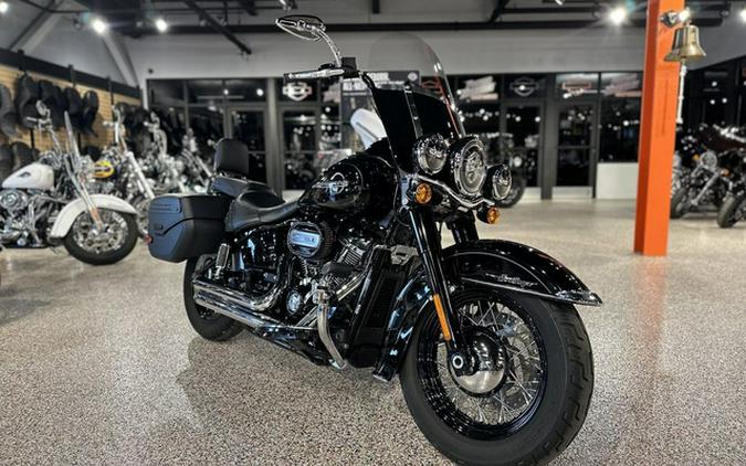 2020 Harley-Davidson FLHCS - Heritage Classic 114
