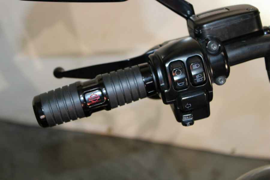 Used 2016 Harley-Davidson Softail Slim S FLSS Motorcycle For Sale In Miami, Florida