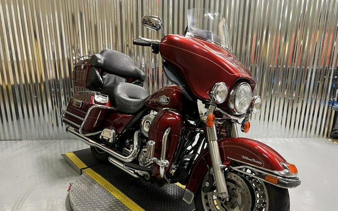 2009 Harley-Davidson FLHTCU - Ultra Classic Electra Glide