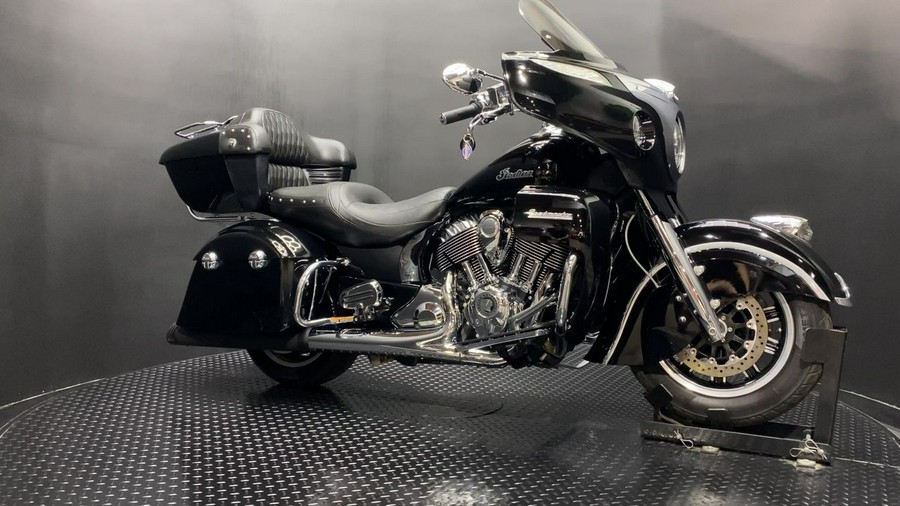 2016 Indian Motorcycle® Roadmaster® Thunder Black