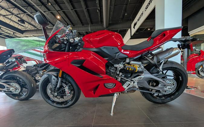 2026 Ducati Panigale V2