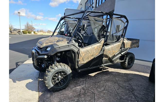 2023 Honda Pioneer 1000-6 Crew Deluxe