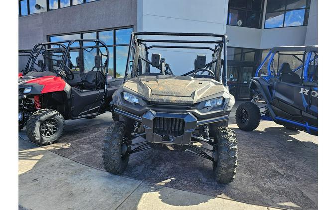 2023 Honda Pioneer 1000-6 Crew Deluxe