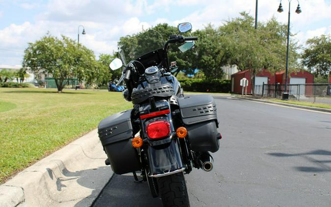 2024 Harley-Davidson Softail FLHCS - Heritage Classic