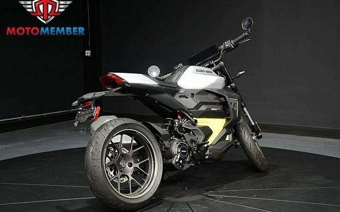 2025 Can-Am Pulse® 73