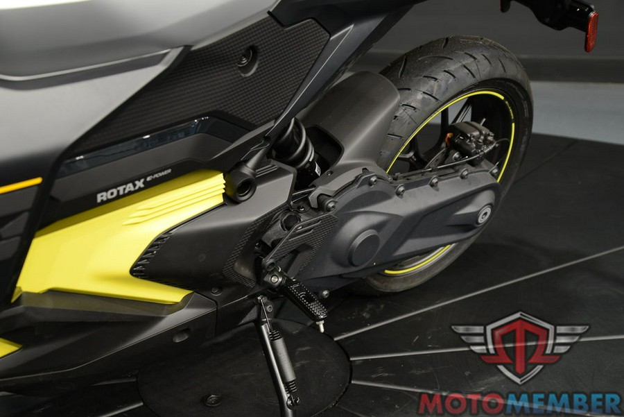 2025 Can-Am Pulse® 73