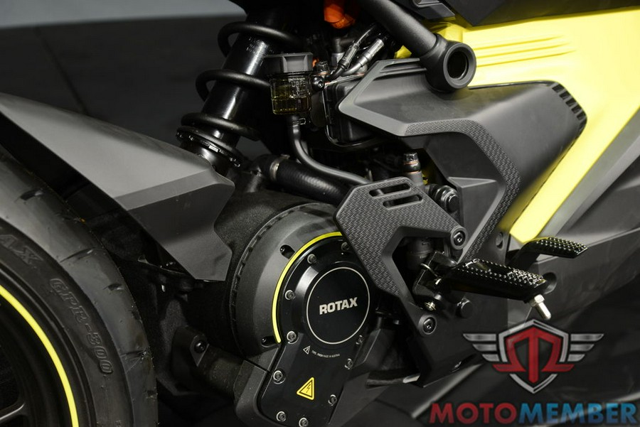 2025 Can-Am Pulse® 73