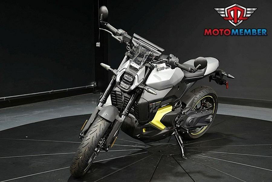 2025 Can-Am Pulse® 73