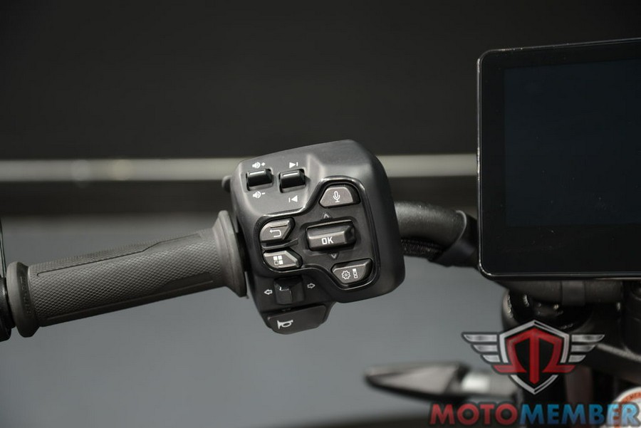 2025 Can-Am Pulse® 73