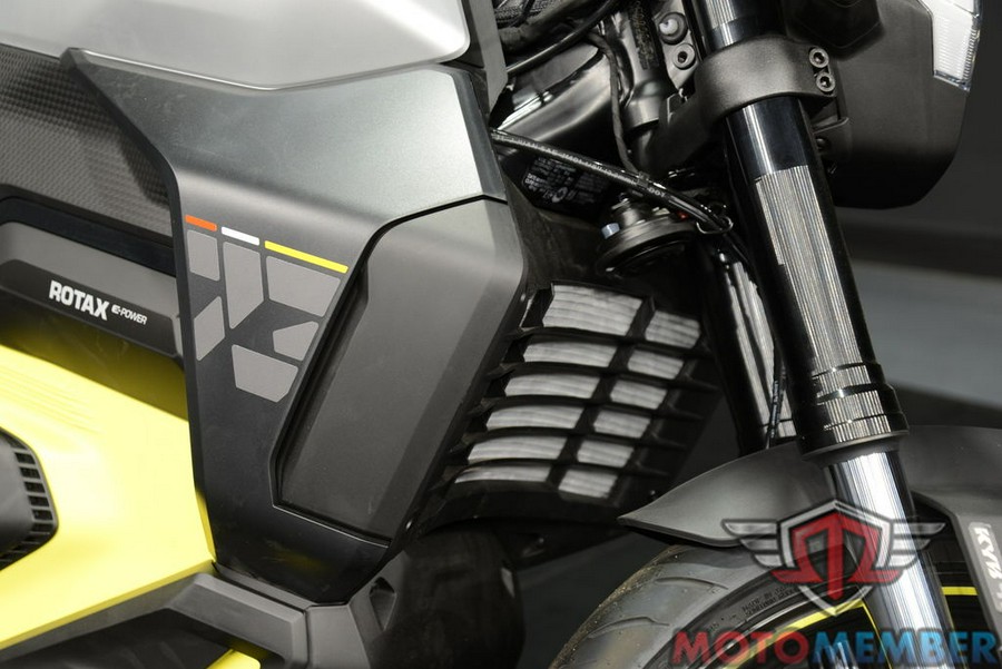2025 Can-Am Pulse® 73