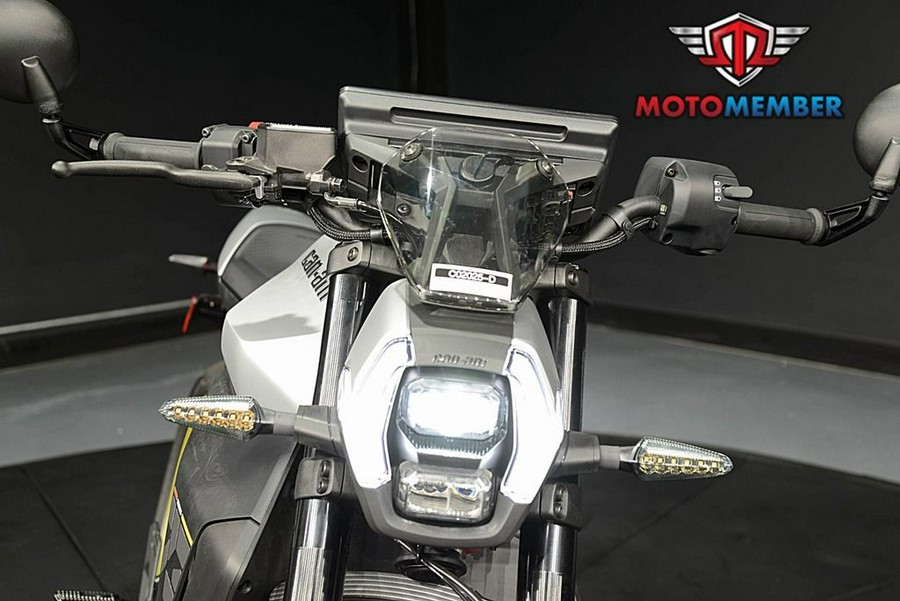 2025 Can-Am Pulse® 73