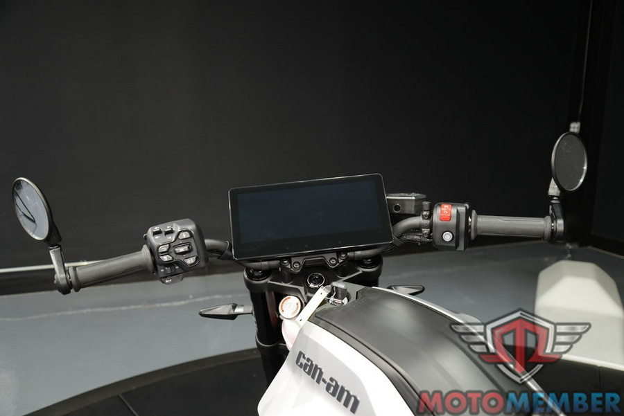 2025 Can-Am Pulse® 73