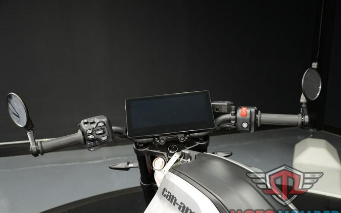 2025 Can-Am Pulse® 73