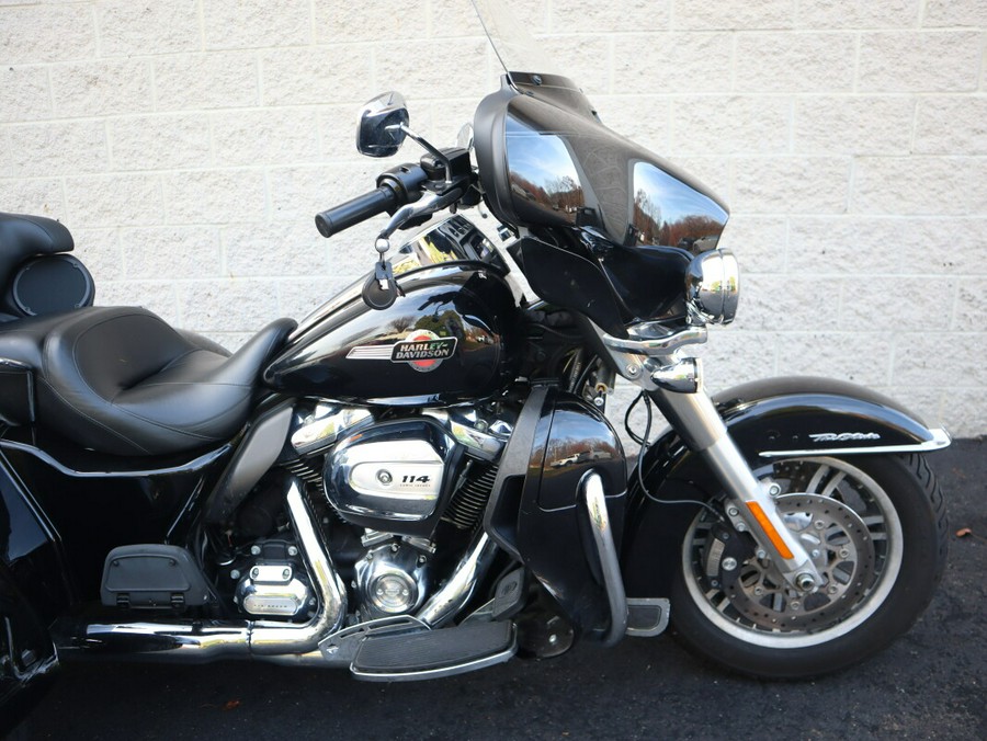 2022 Harley-Davidson Tri Glide Ultra FLHTCUTG