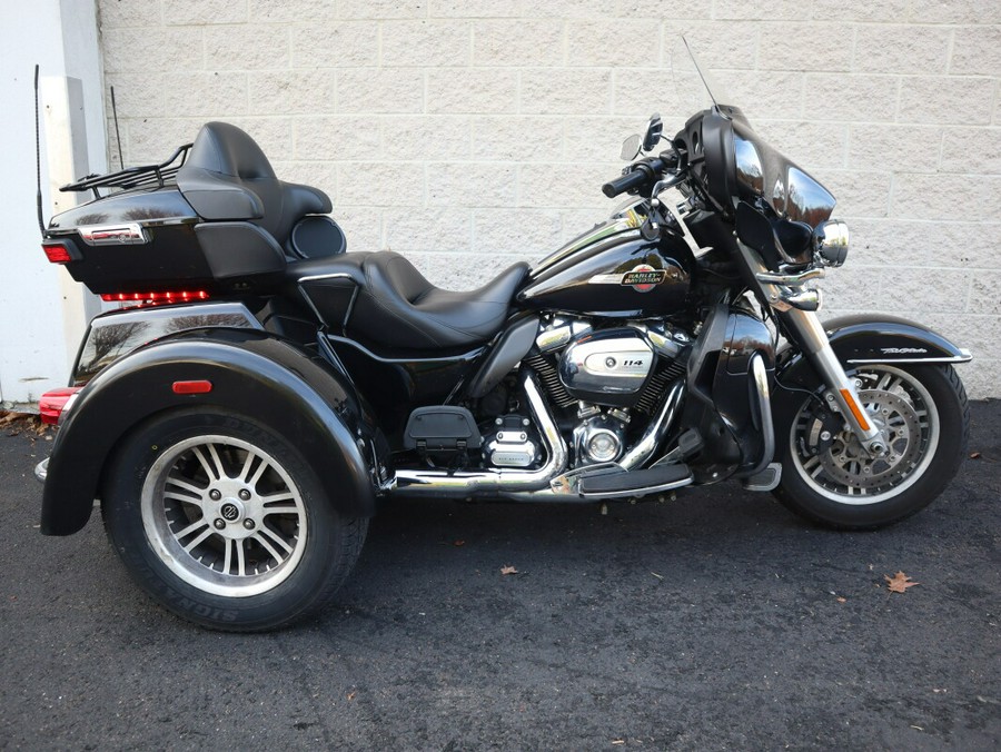 2022 Harley-Davidson Tri Glide Ultra FLHTCUTG