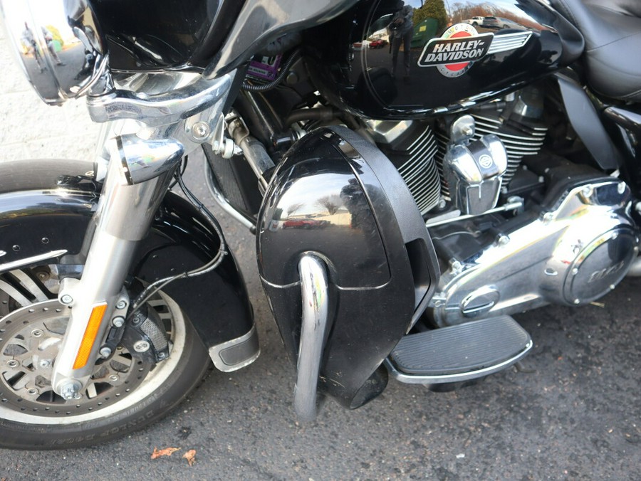 2022 Harley-Davidson Tri Glide Ultra FLHTCUTG