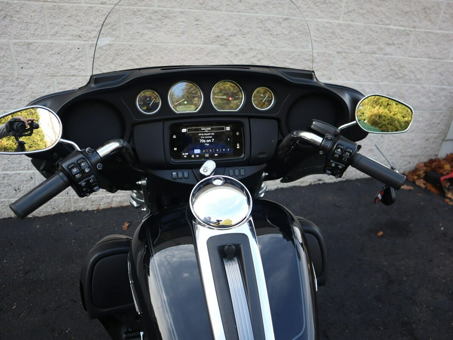 2022 Harley-Davidson Tri Glide Ultra FLHTCUTG