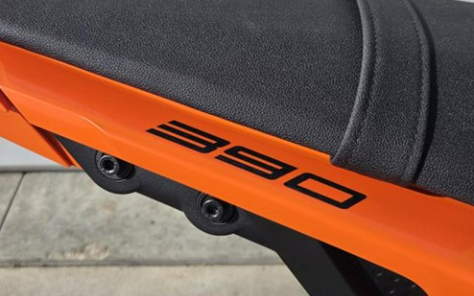 2026 KTM 390 SMC R
