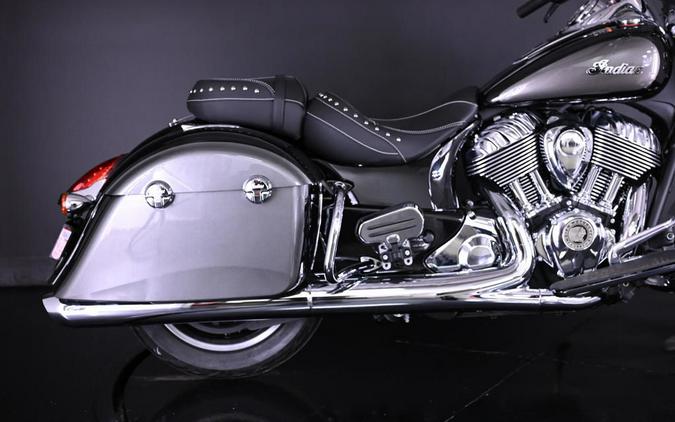 2024 Indian Motorcycle® Springfield® Black Metallic/Titanium Metallic