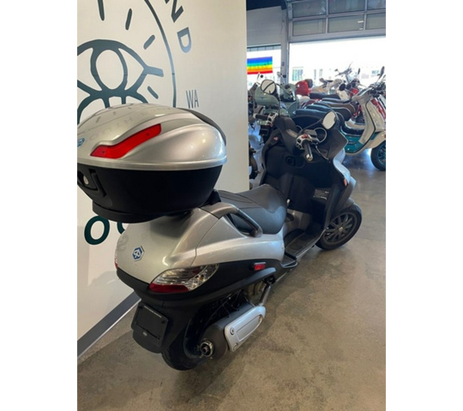 2009 Piaggio MP3 Three Wheeler 250