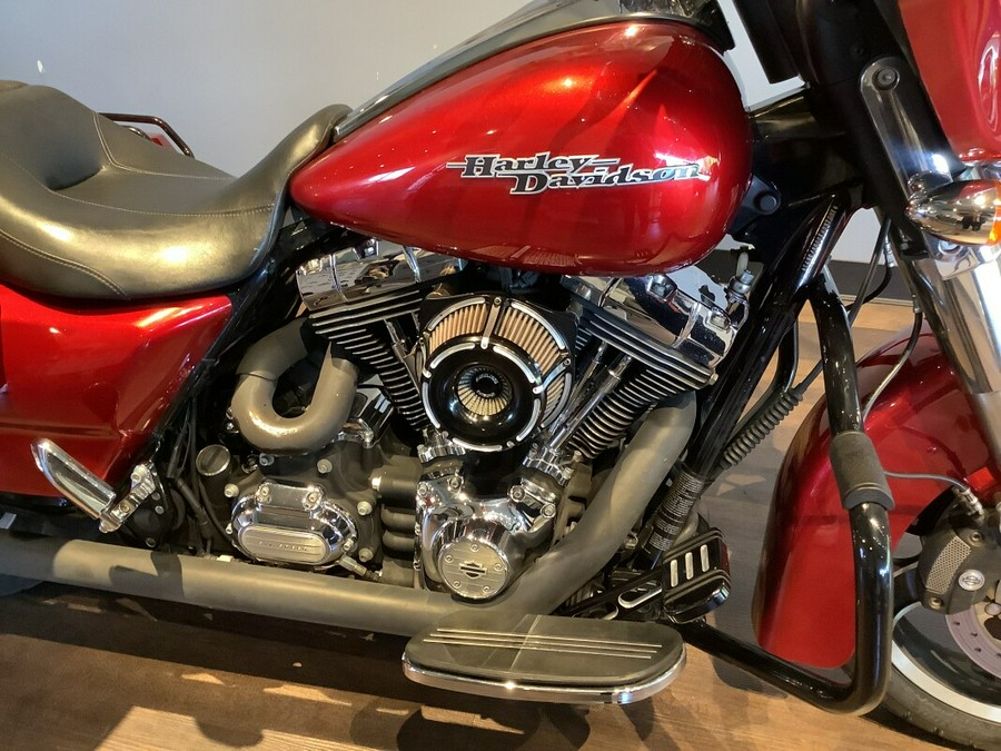 Harley-Davidson Street Glide 2013 FLHX U788-13 Ember Red Sunglo