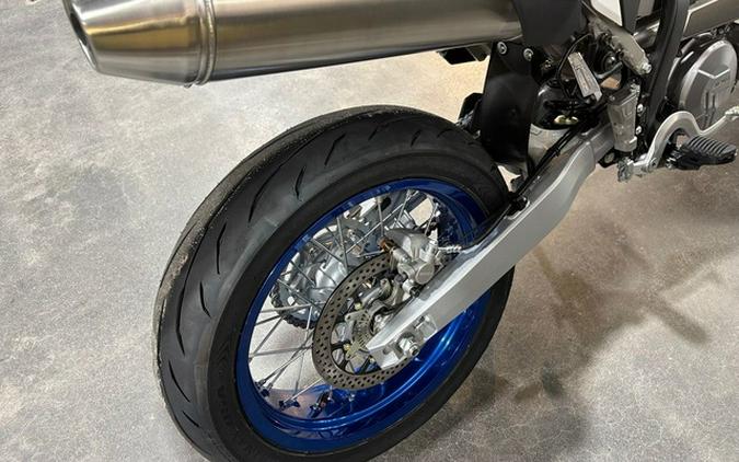 2025 Suzuki DR-Z 4SM
