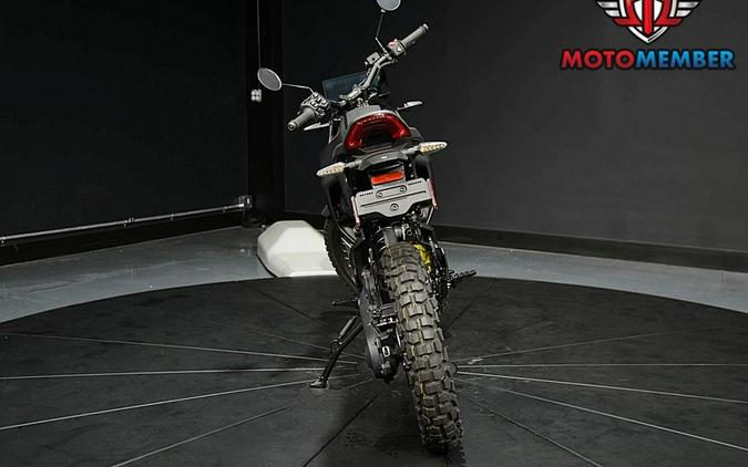 2025 Can-Am Origin® Base