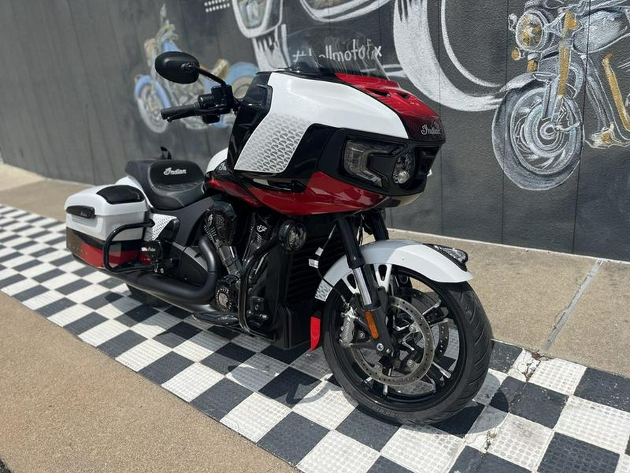 2025 Indian Motorcycle® Challenger® Elite White Crystal