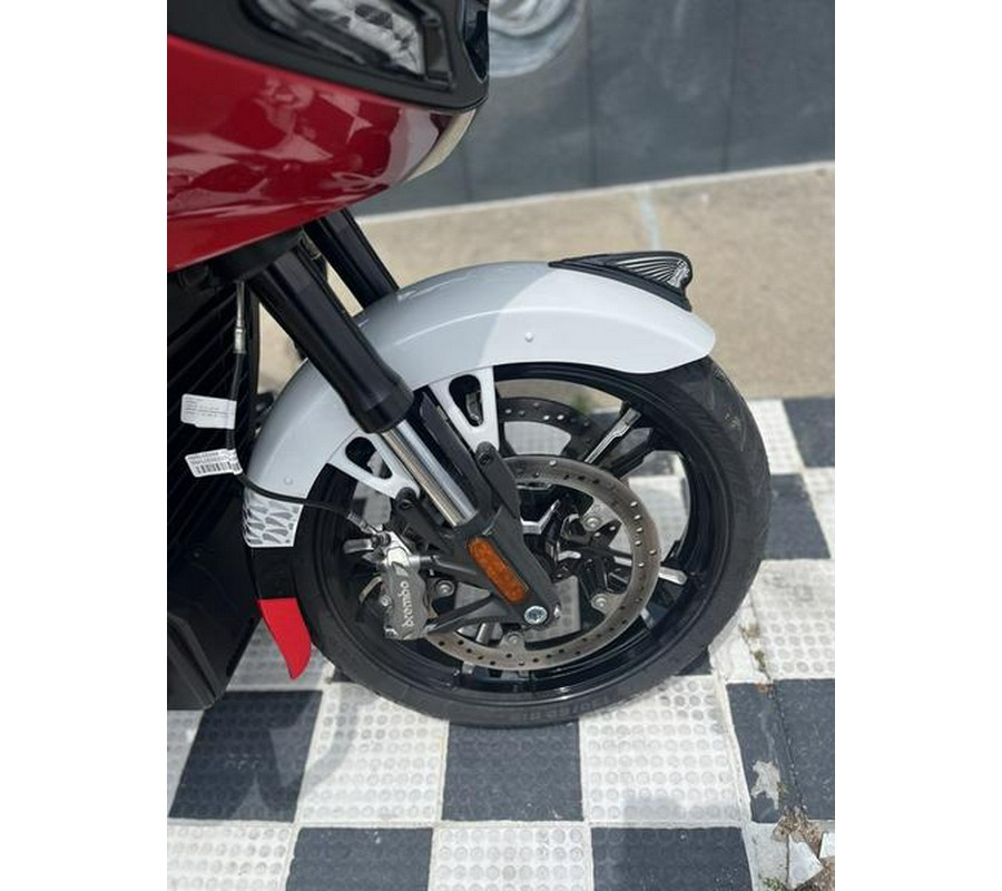 2025 Indian Motorcycle® Challenger® Elite White Crystal