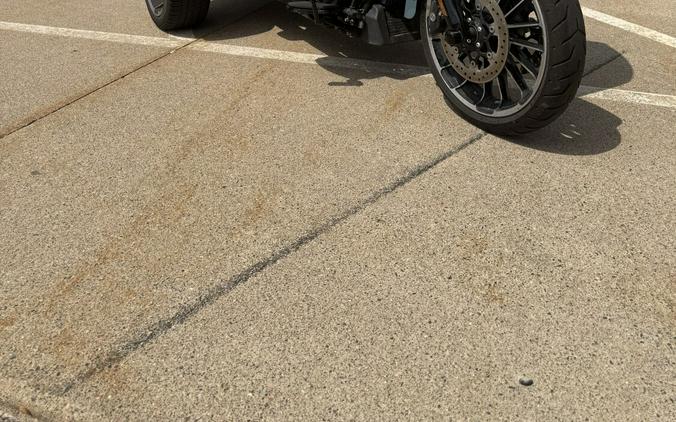 2024 Harley-Davidson Road Glide 3 Sharkskin Blue - Black Finish