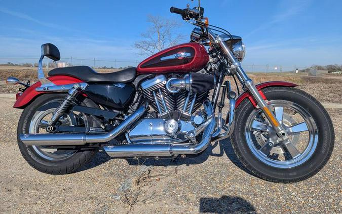 2012 Harley-Davidson® XL1200C - Sportster® 1200 Custom