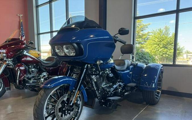FLTRT 2023 Road Glide 3