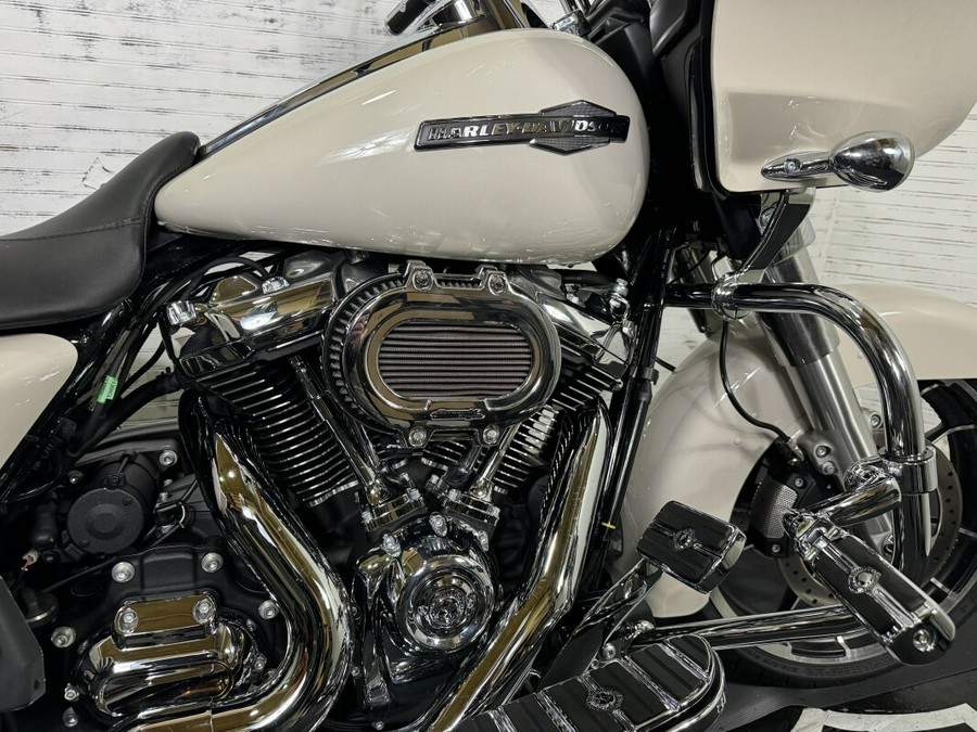 2022 Harley-Davidson Road Glide w/ Stage 2 engine, bars, and Tour Pack!