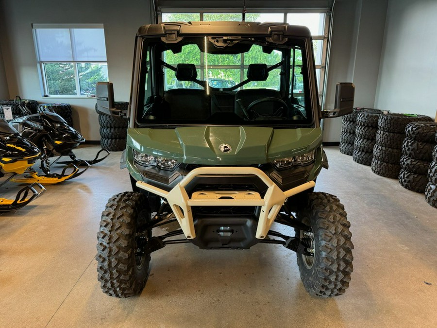 2024 Can-Am Defender DPS CAB HD9