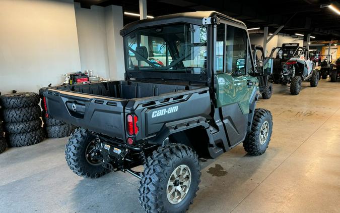 2024 Can-Am Defender DPS CAB HD9