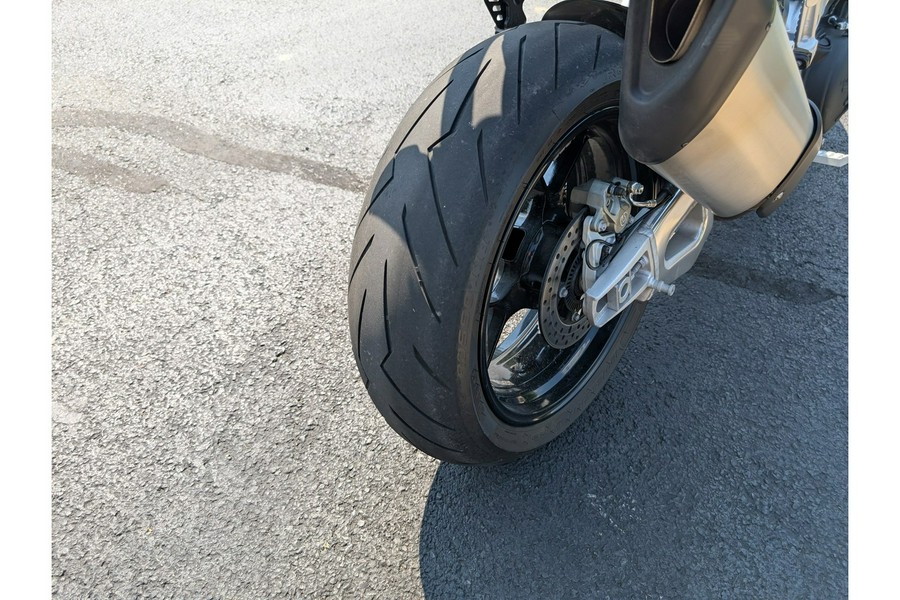 2022 Aprilia Tuono V4 1100