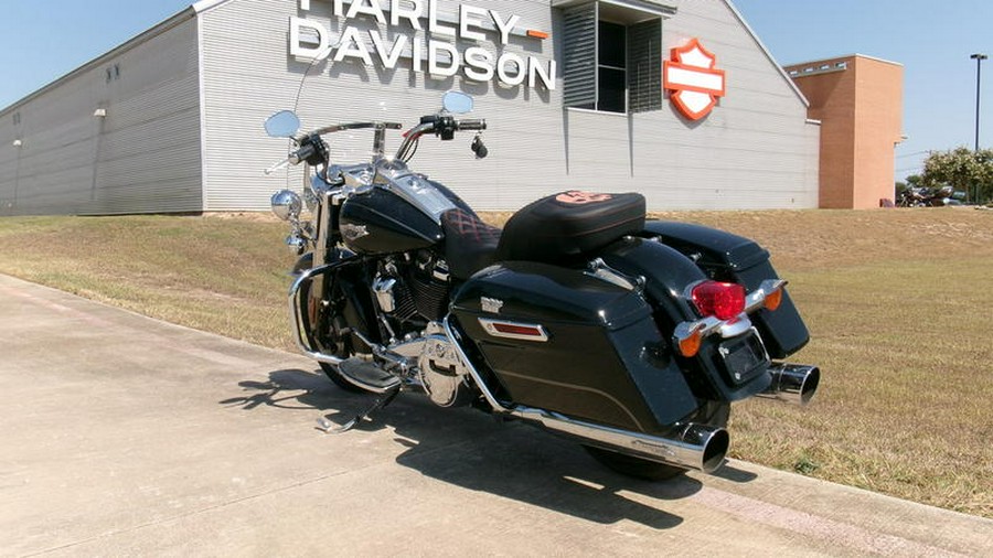 2017 Harley-Davidson® FLHR - Road King®